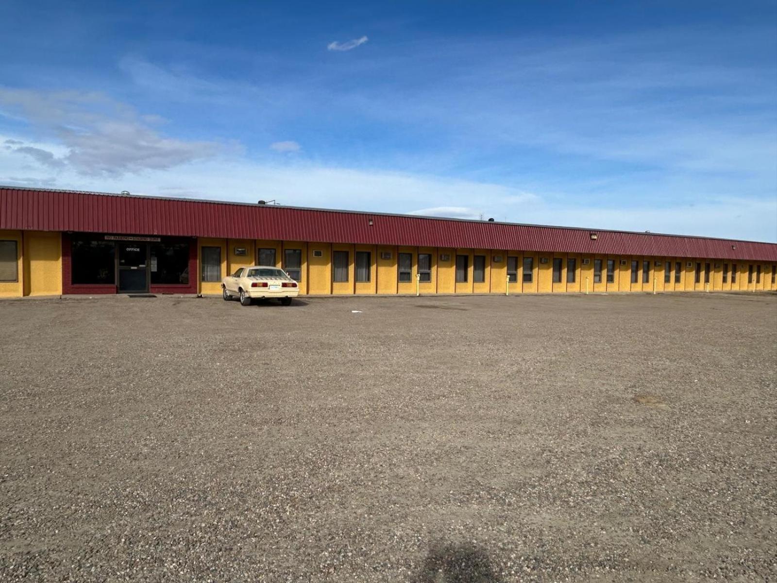 Maple Creek Motor Inn Luaran gambar