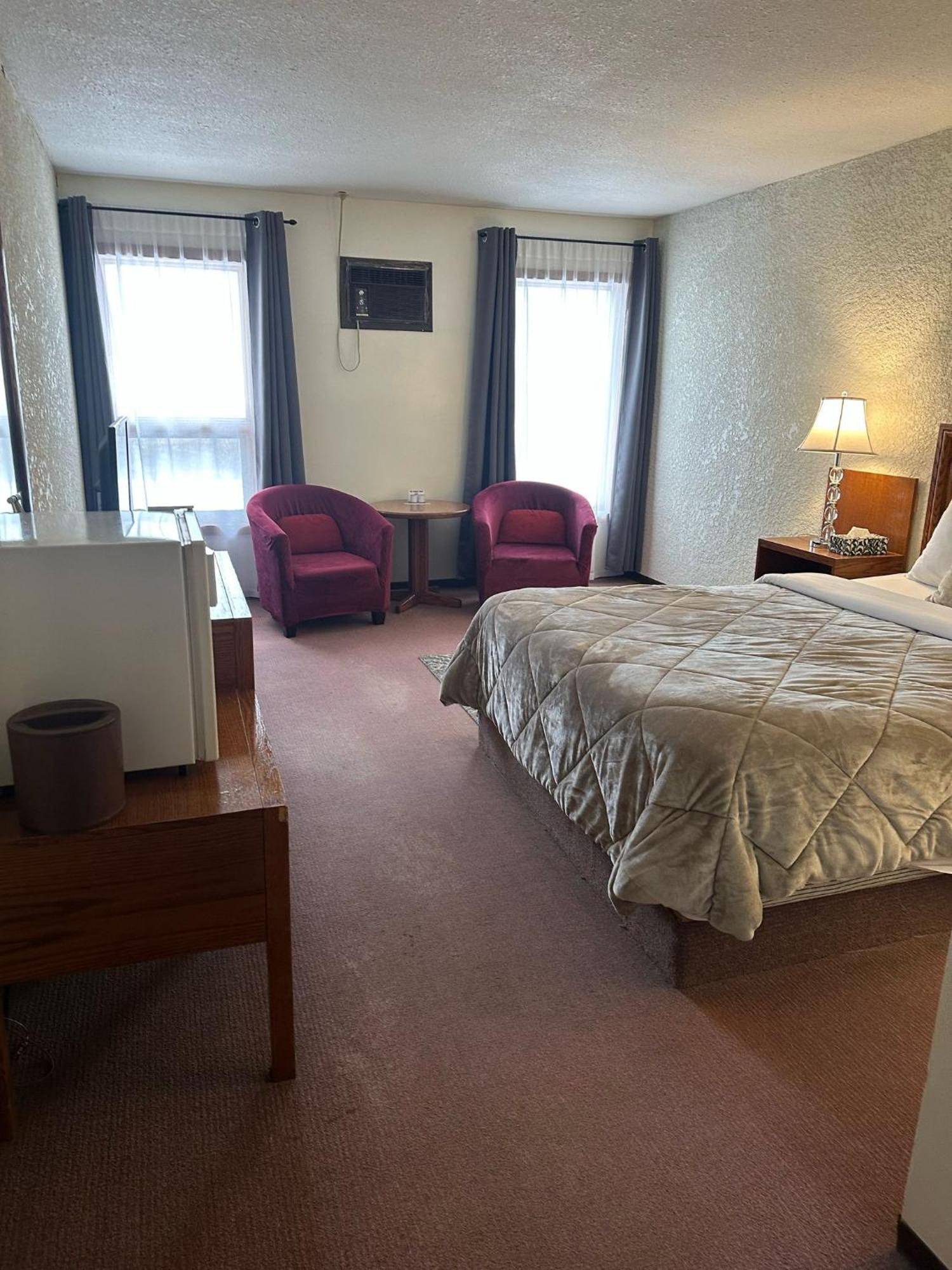 Maple Creek Motor Inn Luaran gambar