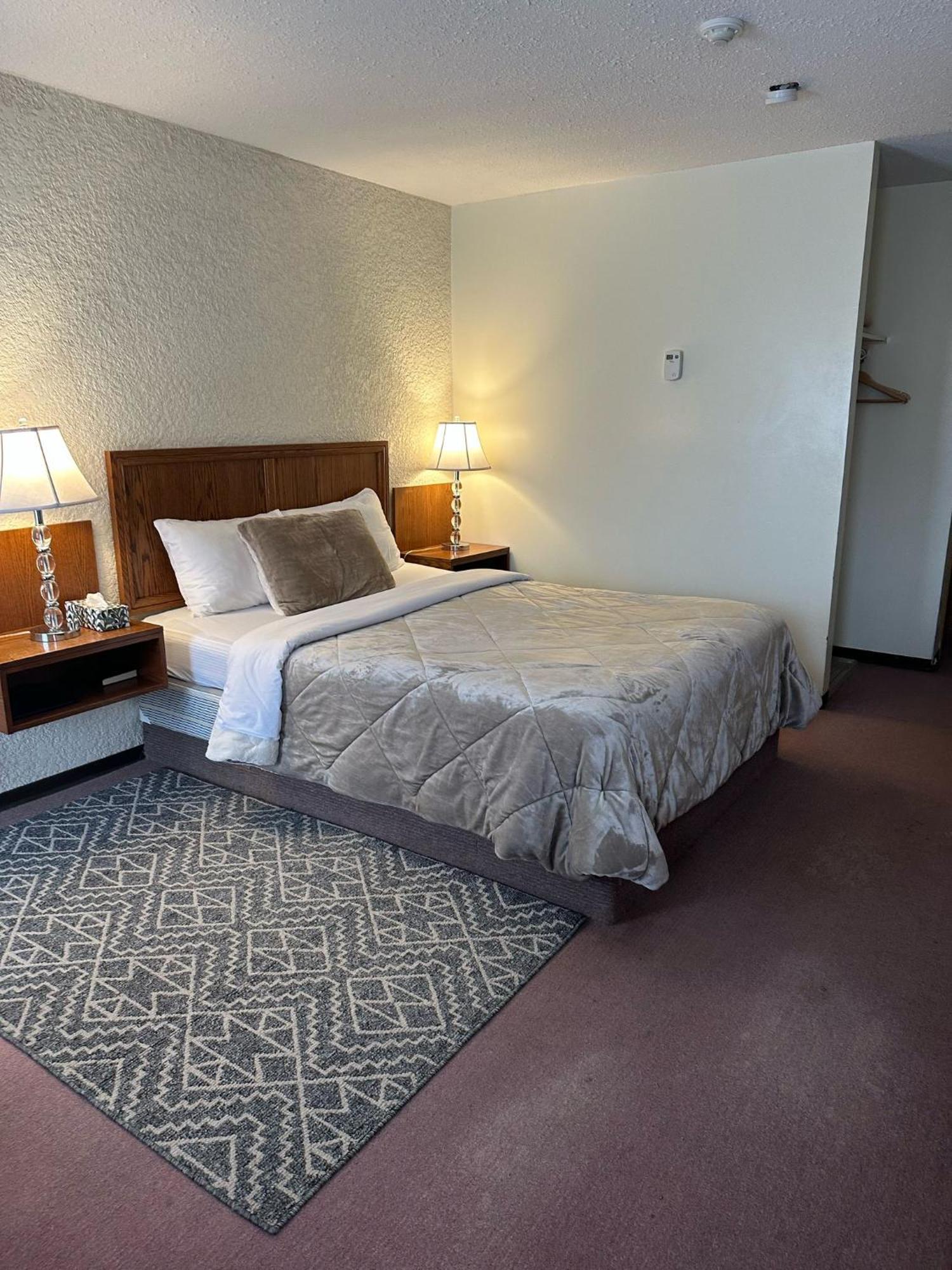 Maple Creek Motor Inn Luaran gambar