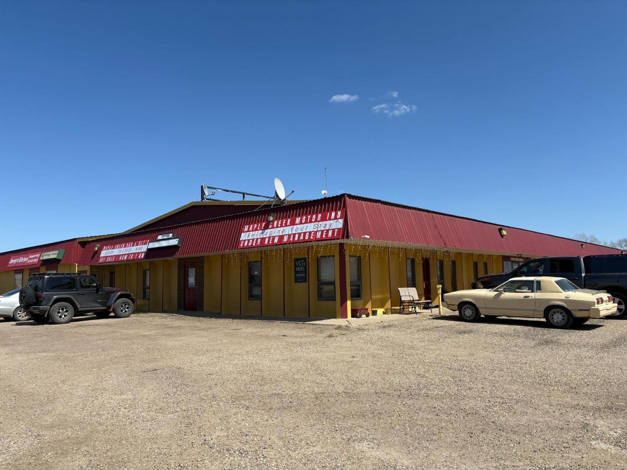 Maple Creek Motor Inn Luaran gambar
