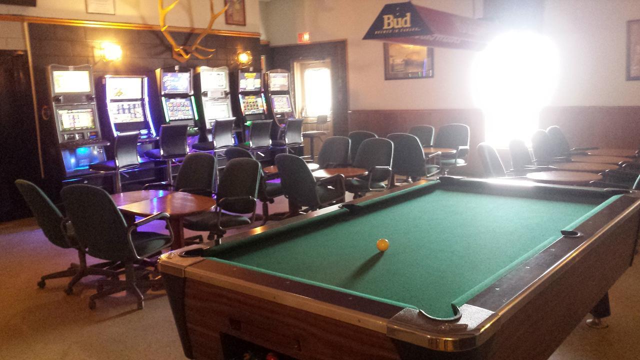 Maple Creek Motor Inn Luaran gambar