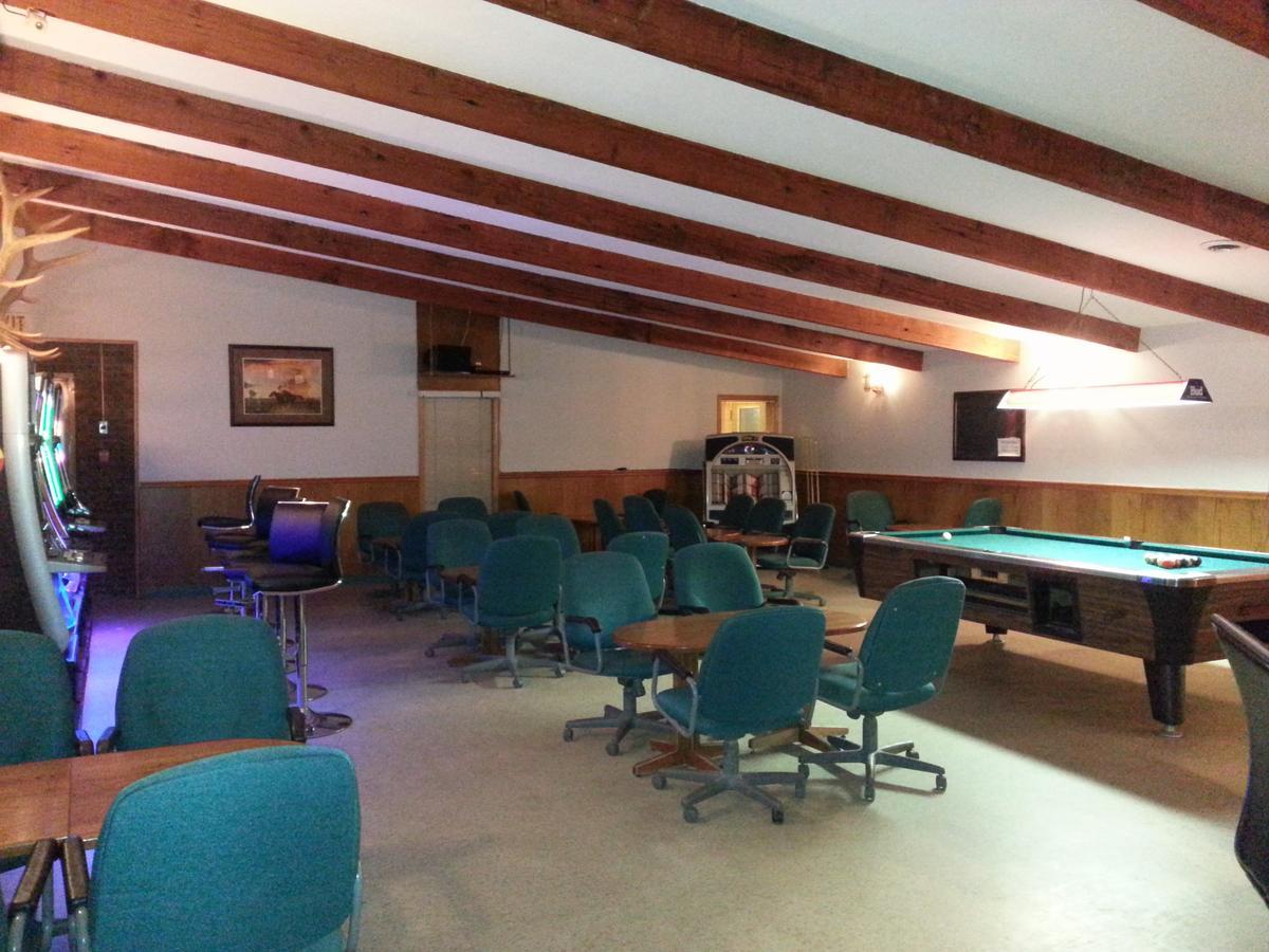 Maple Creek Motor Inn Luaran gambar