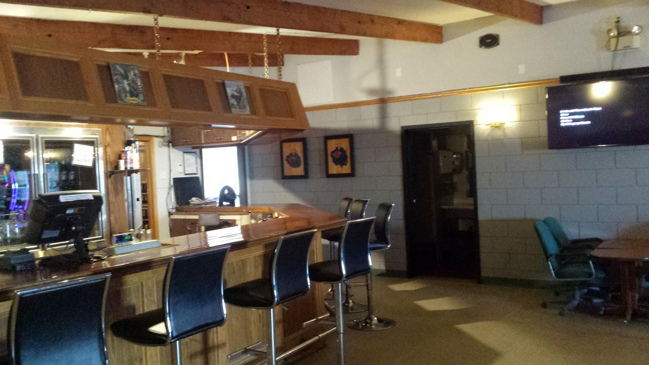 Maple Creek Motor Inn Luaran gambar